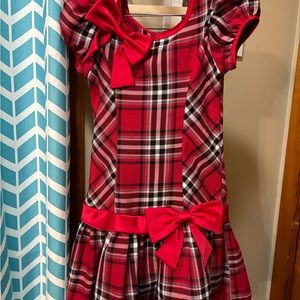 Adorable red plaid child size 10 holiday dress.